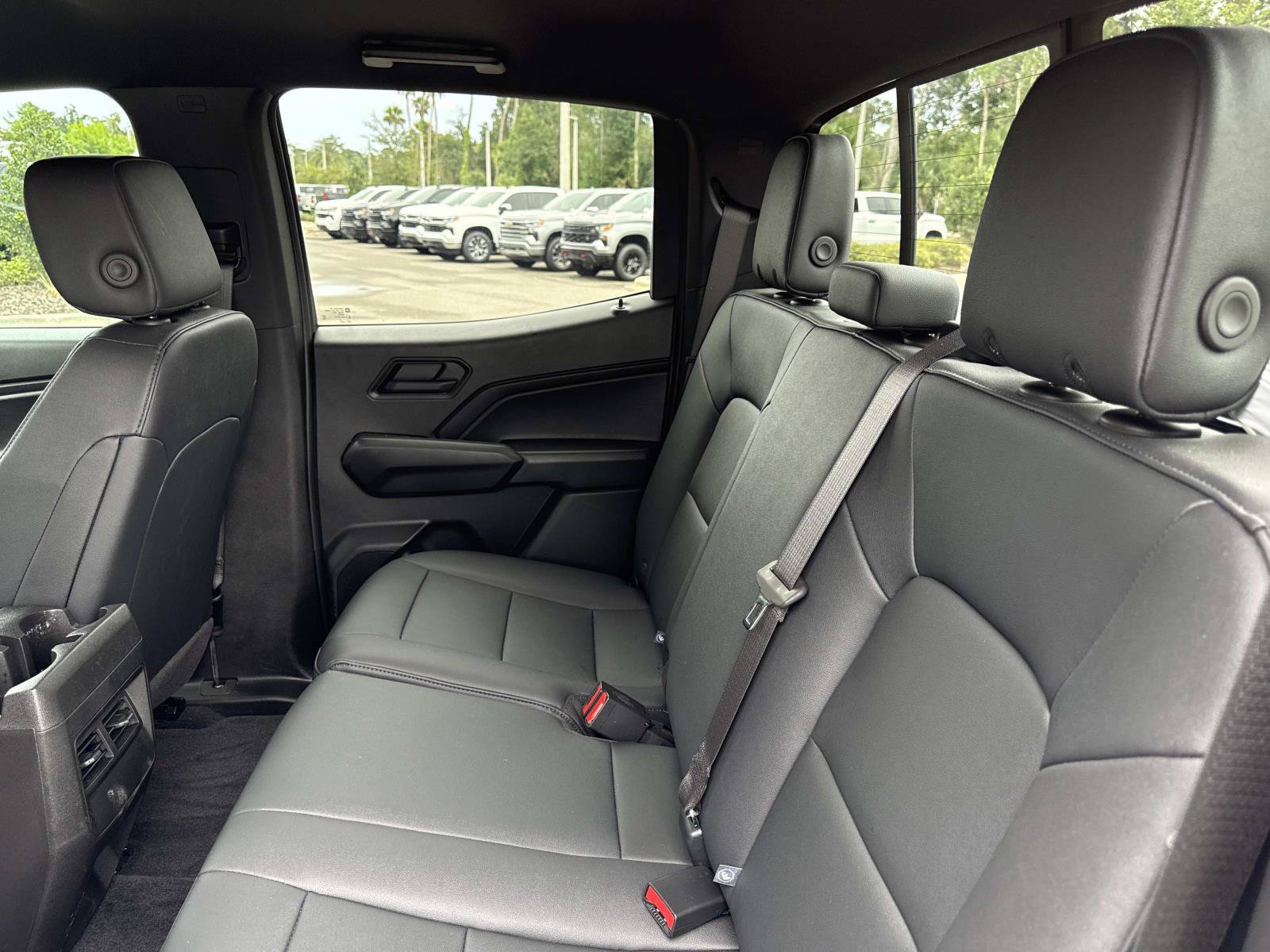Used 2026 Chevrolet Colorado Trail Boss AWD/4WD image 11