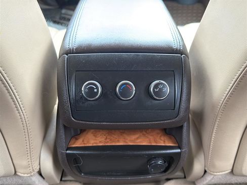 Used 2011 Buick Enclave CXL AWD/4WD image 18