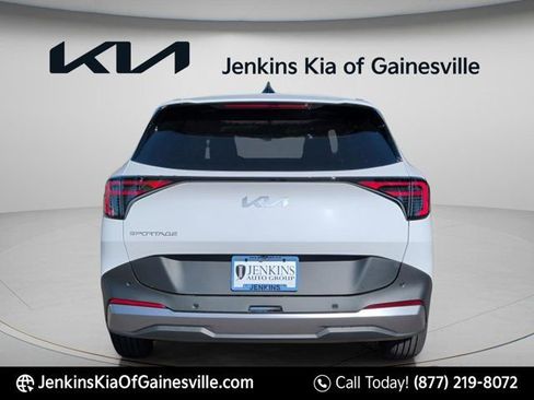 New 2026 Kia Sportage EX FWD image 7