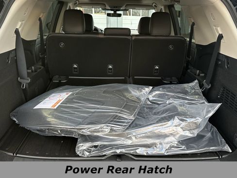 New 2026 Nissan Pathfinder Platinum image 13