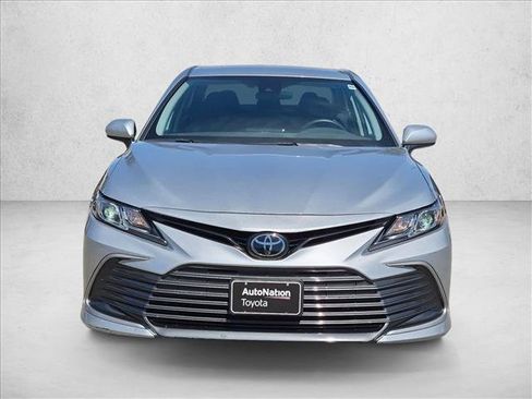 Used 2023 Toyota Camry LE FWD image 2