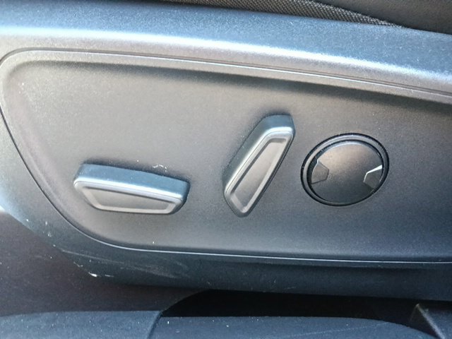 Certified 2025 Ford Escape ST-Line w/ Tech Pack #1 FWD image 16