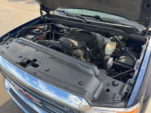 Used 2015 GMC Sierra 2500 SLE AWD/4WD image 22