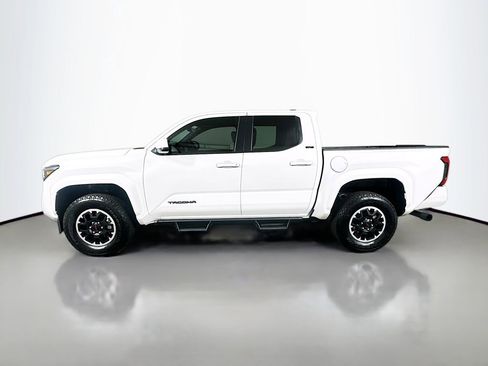 Used 2025 Toyota Tacoma SR5 image 8