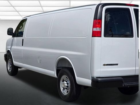New 2026 Chevrolet Express 2500 Extended w/ Driver Convenience Package RWD image 42