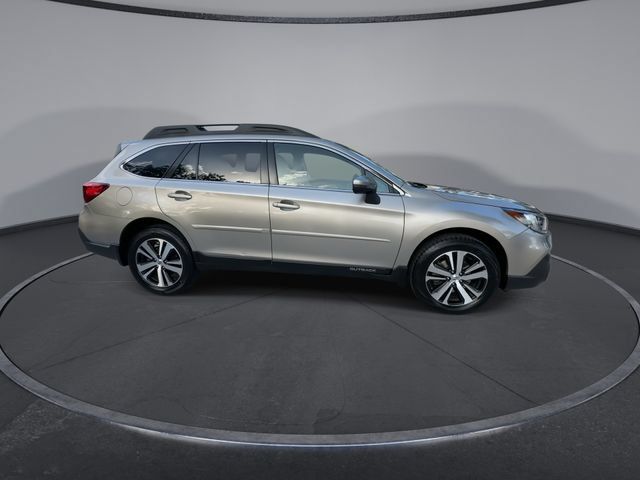 Used 2019 Subaru Outback 2.5i Limited AWD/4WD image 9