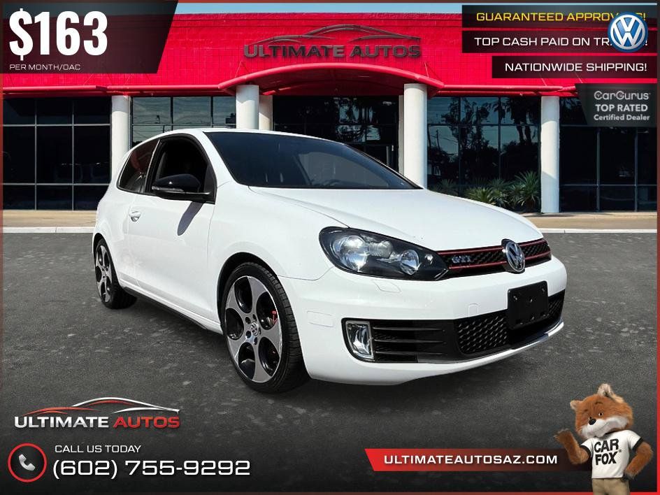 Used 2011 Volkswagen Golf 2-Door FWD image 2