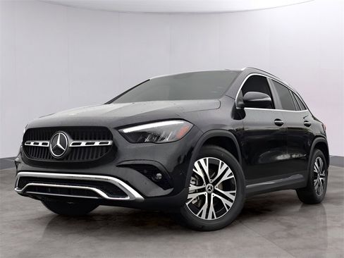 New 2025 Mercedes-Benz GLA 250 4MATIC image 2