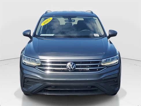 Used 2023 Volkswagen Tiguan S image 2