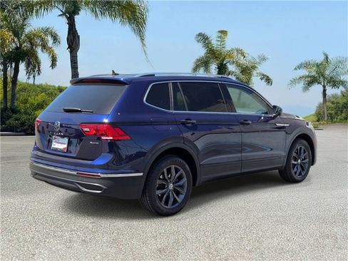 Used 2023 Volkswagen Tiguan SE AWD/4WD image 4