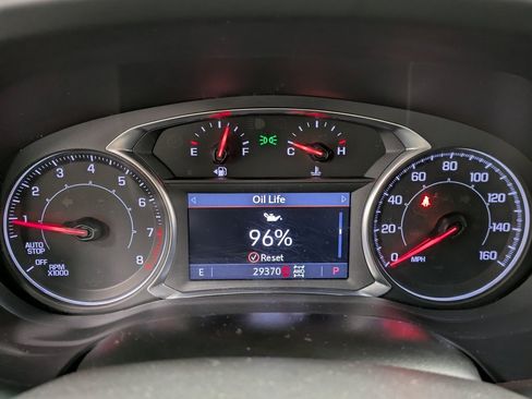 Used 2023 GMC Acadia SLT w/ Elevation Edition image 14