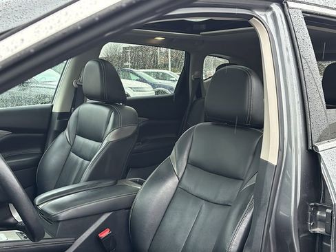 Used 2018 Nissan Murano Platinum w/ Cargo Package image 10