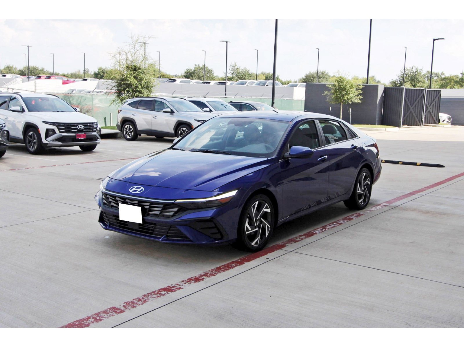 Certified 2025 Hyundai Elantra SEL FWD image 4