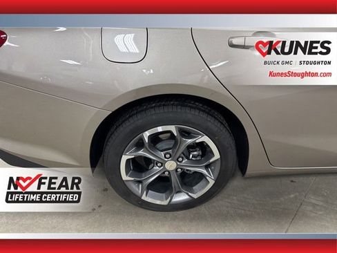 Used 2024 Chevrolet Malibu LT image 10