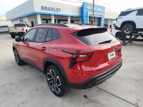 New 2026 Chevrolet Trax RS w/ Driver Confidence Package image 6