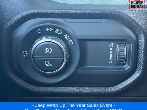 New 2025 Jeep Gladiator Sport image 18