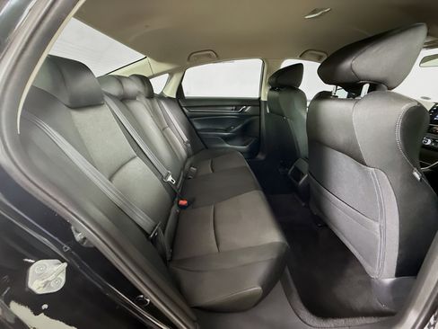 Certified 2022 Honda Accord LX image 32