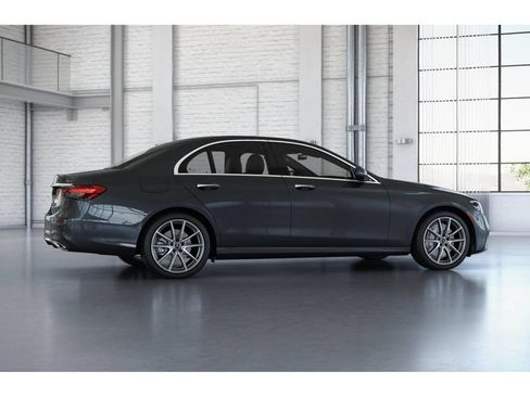 Used 2023 Mercedes-Benz E 350 4MATIC Sedan image 19