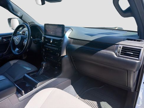 Used 2023 Lexus GX 460 w/ Black Line Special Edition image 13