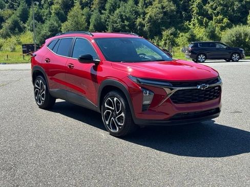 New 2026 Chevrolet Trax RS w/ Driver Confidence Package FWD image 9