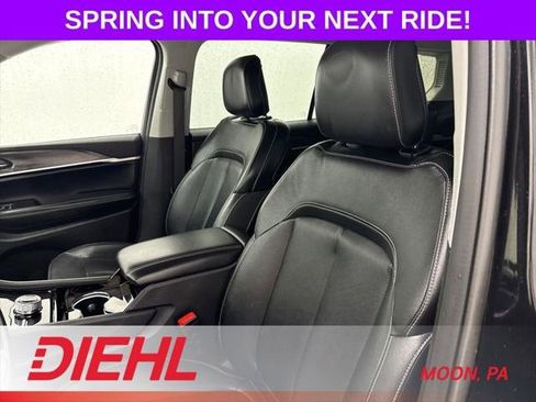 Certified 2023 Jeep Grand Cherokee L Limited w/ Black Appearance Package AWD/4WD image 23