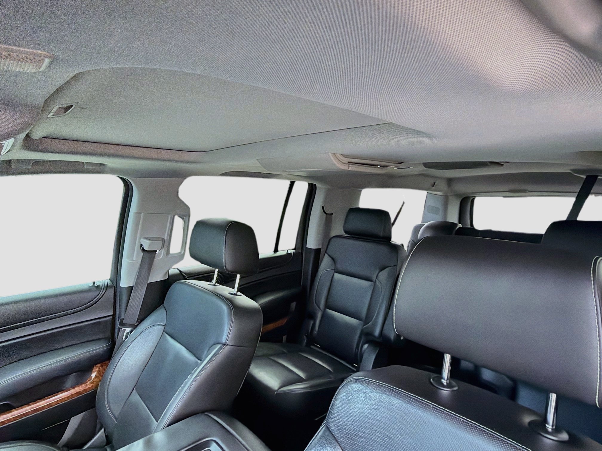 Used 2015 Chevrolet Suburban LTZ RWD image 29