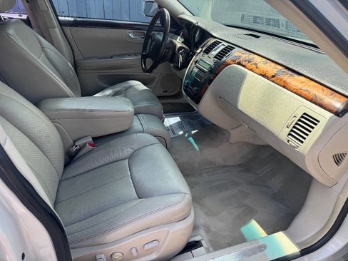 Used 2008 Cadillac DTS image 10