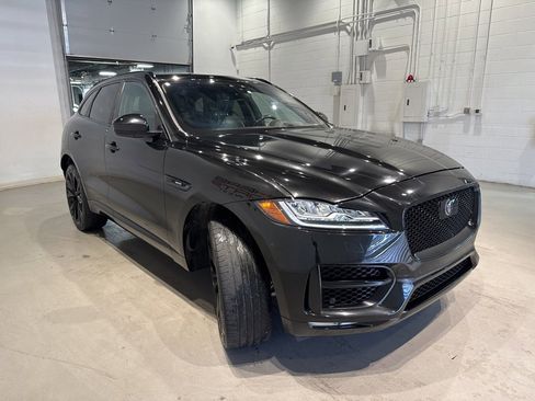 Used 2019 Jaguar F-PACE R-Sport image 3