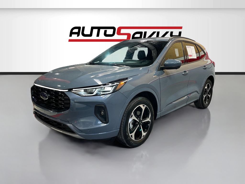 Used 2025 Ford Escape ST-Line Elite w/ Premium Technology Package AWD/4WD image 3