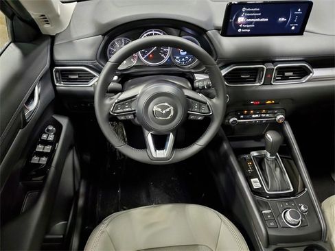 New 2025 MAZDA CX-5 AWD 2.5 S w/ Preferred Package image 18