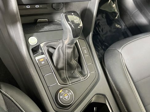 Used 2022 Volkswagen Taos SE image 14