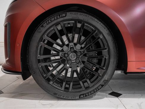Used 2025 Land Rover Range Rover Sport SV Edition Two image 13