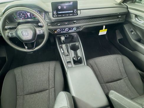 Certified 2025 Honda Accord SE image 26