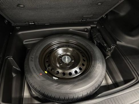 Used 2023 Jeep Grand Cherokee Altitude AWD/4WD image 36