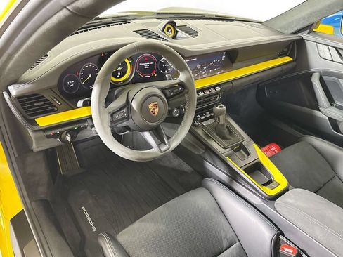 Used 2024 Porsche 911 GT3 RWD image 4