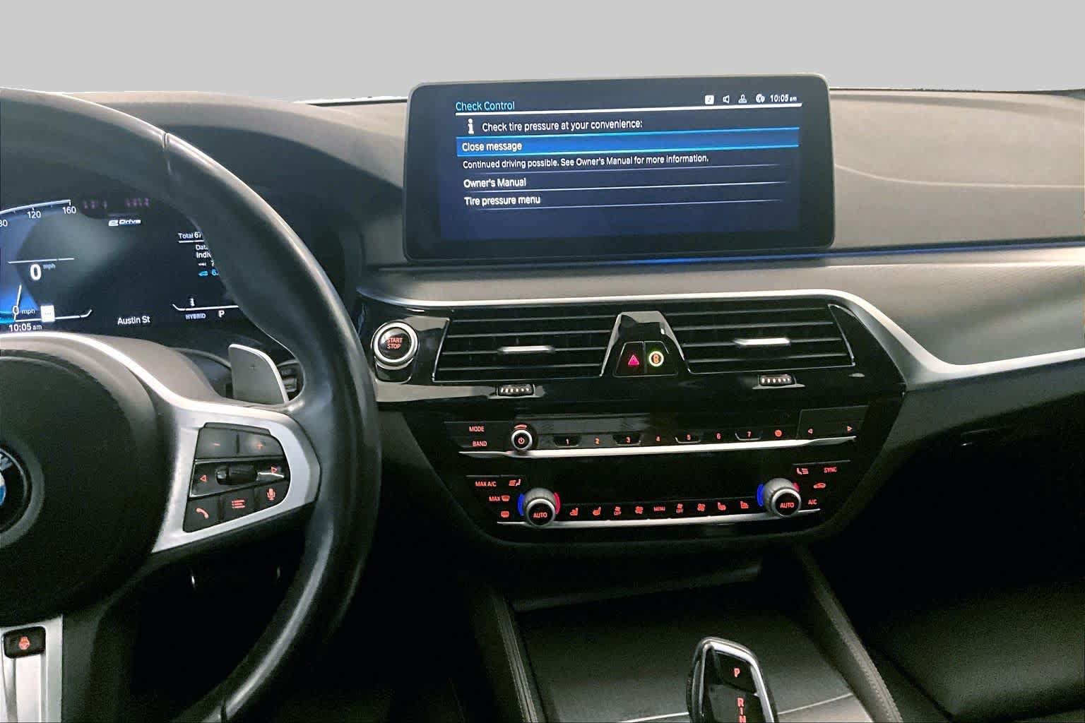 Used 2021 BMW 530e w/ M Sport Package RWD image 6