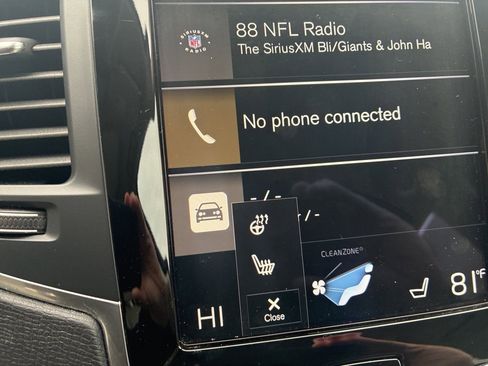 Used 2022 Volvo XC90 T5 Momentum w/ Climate Package image 7