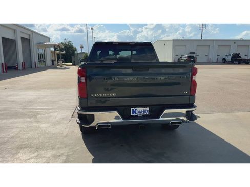 New 2026 Chevrolet Silverado 1500 LT w/ Z71 Off-Road Package AWD/4WD image 7