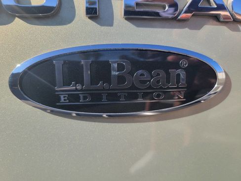 Used 2005 Subaru Outback 3.0R L.L. Bean image 15