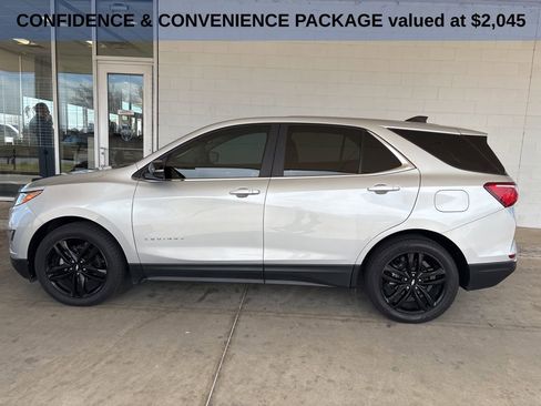 Used 2021 Chevrolet Equinox LT image 3