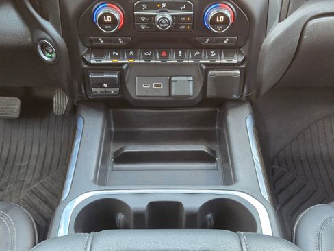 Used 2021 Chevrolet Silverado 1500 LT Trail Boss image 18