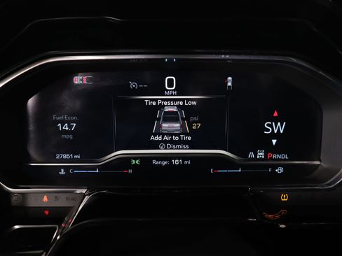 Used 2025 GMC Sierra 1500 SLT image 4