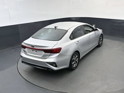 Used 2020 Kia Forte LXS FWD image 32