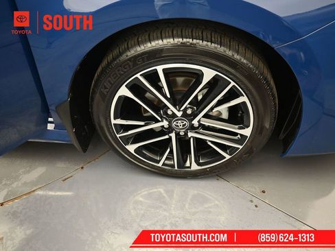 Used 2025 Toyota Camry XLE image 33