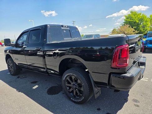 Used 2026 RAM 2500 Laramie AWD/4WD image 10