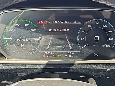 Used 2022 Audi e-tron Premium w/ Convenience Plus Package image 17