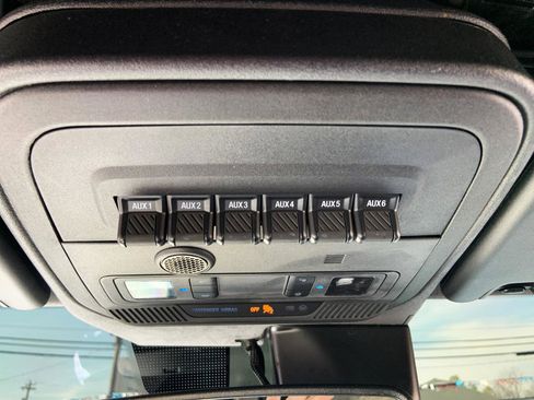 Used 2022 Ford Bronco Wildtrak AWD/4WD image 18