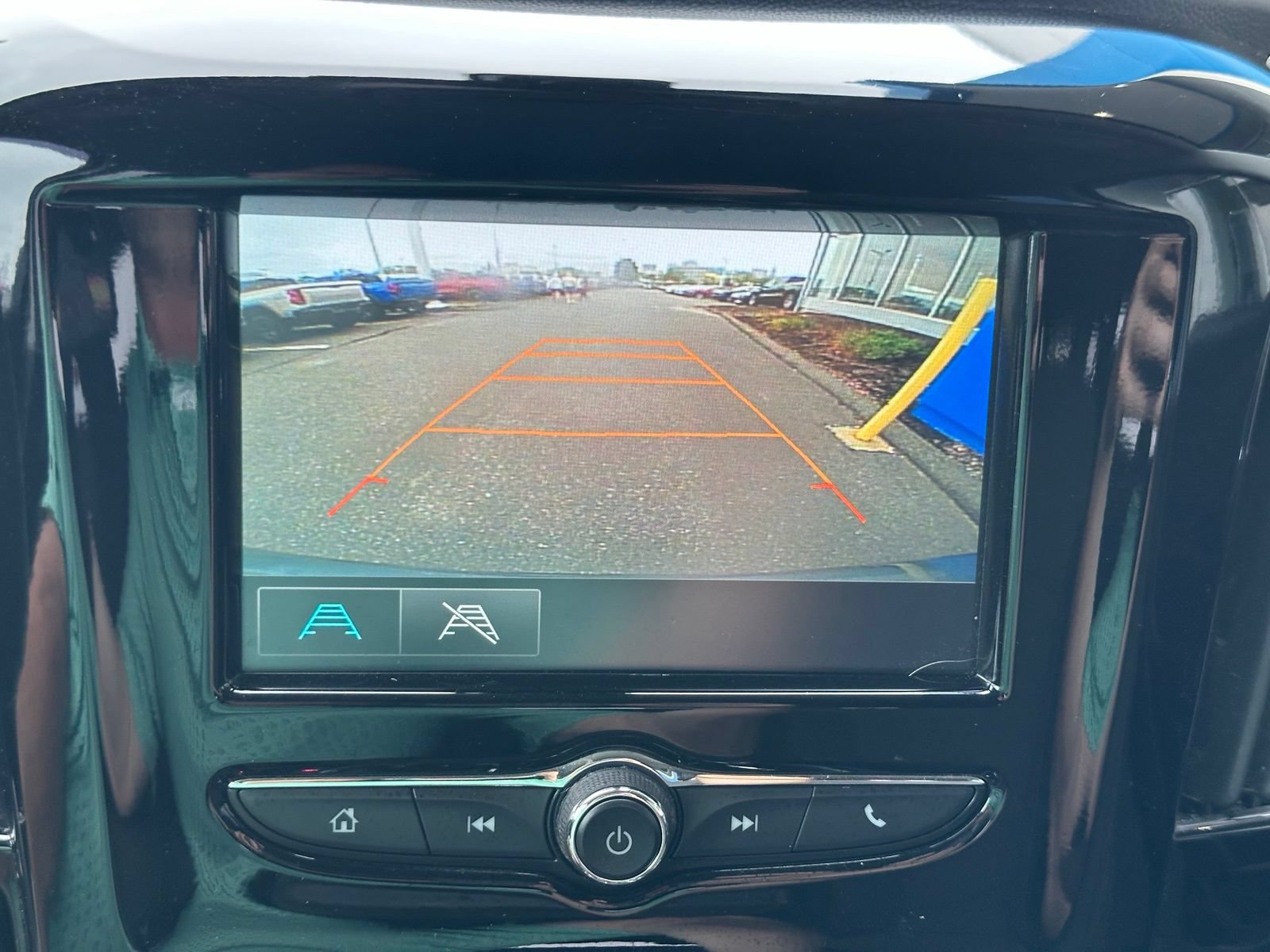 Used 2018 Chevrolet Traverse LS AWD/4WD image 25