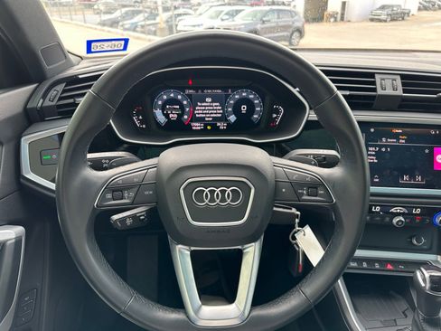 Used 2022 Audi Q3 2.0T Premium Plus w/ Premium Plus Package AWD/4WD image 6