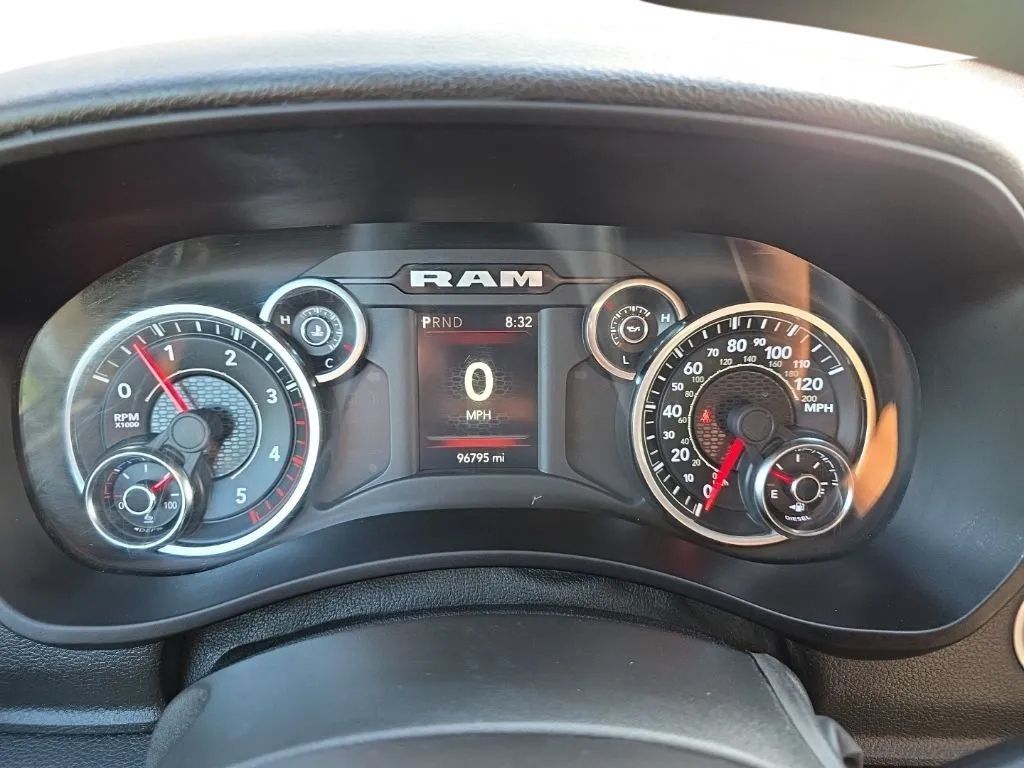 Used 2022 RAM 2500 Big Horn AWD/4WD image 24